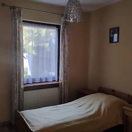 Aronia Konukevi